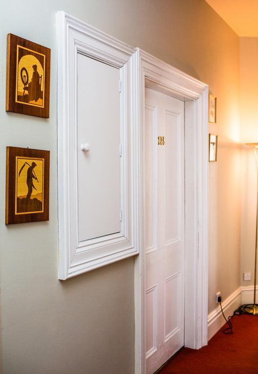 إينيستيمون Byrnes Wine Dine Stay الغرفة الصورة