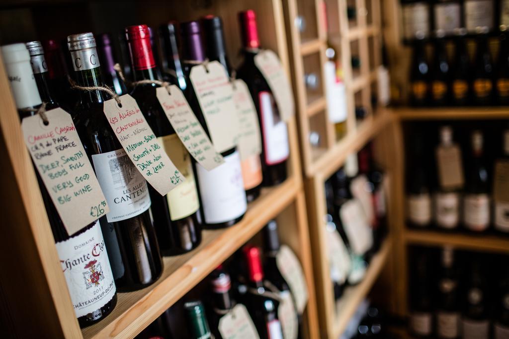 إينيستيمون Byrnes Wine Dine Stay المظهر الخارجي الصورة